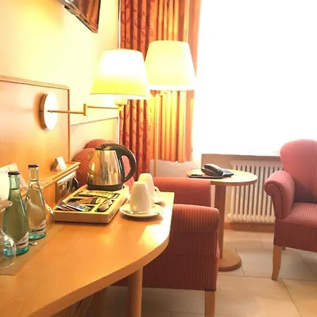 Hotell Altes Kuhr - & Restaurant 3*
